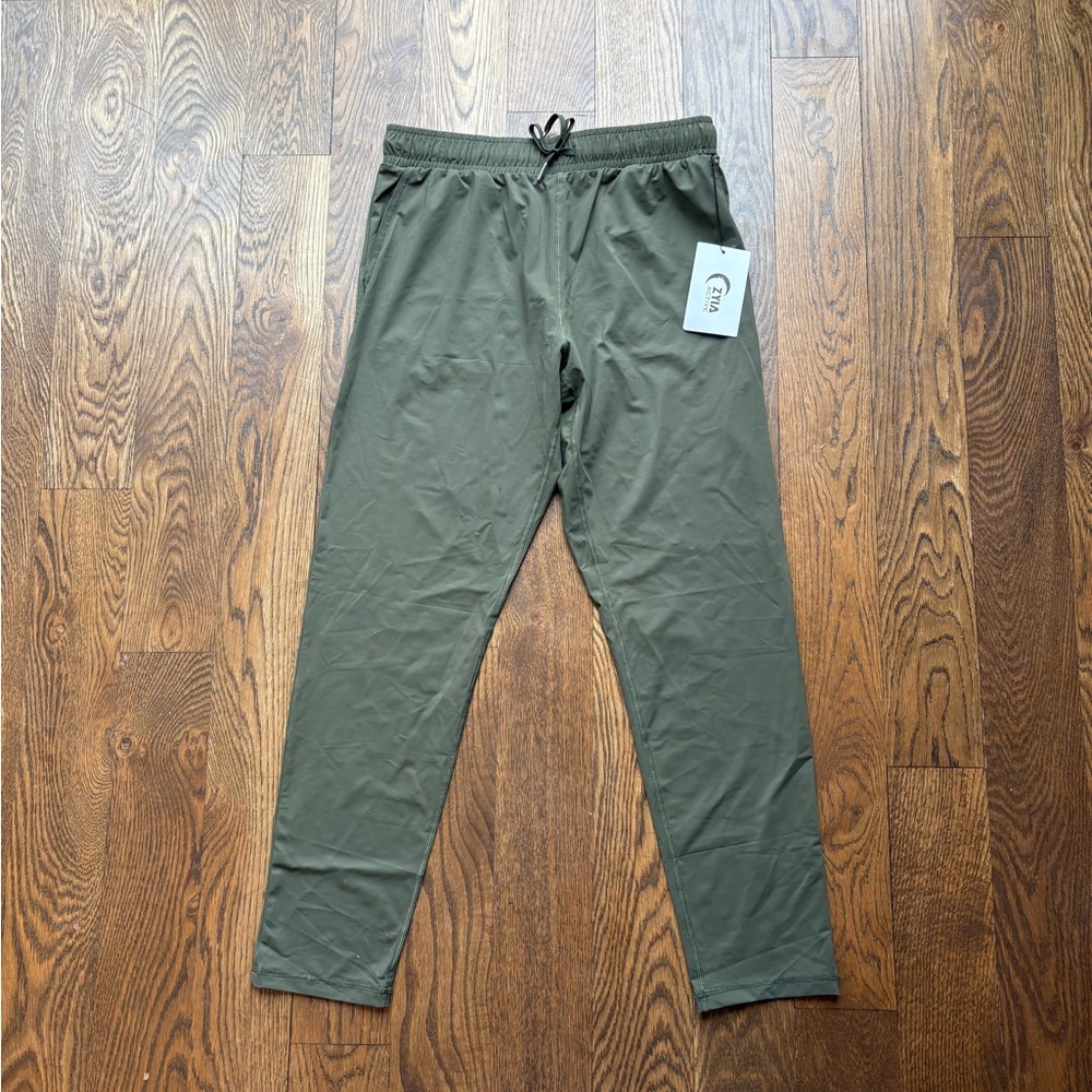 Woman’s forest green joggers